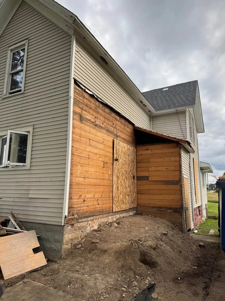Detached residential garage before demolition